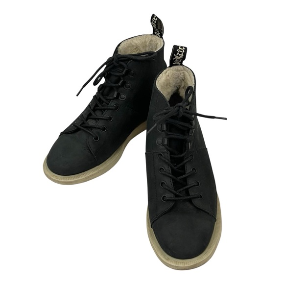 Dr. Martens LESBOOTFL Black Chukka Boots - Picture 1 of 12